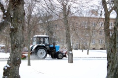 Уборка в районе продолжается