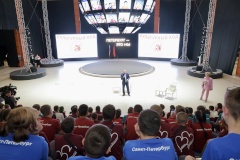 Александр Беглов: Петербург не просто принимает на отдых детей из Мариуполя, но и помогает им интегрироваться в российскую культуру и историю