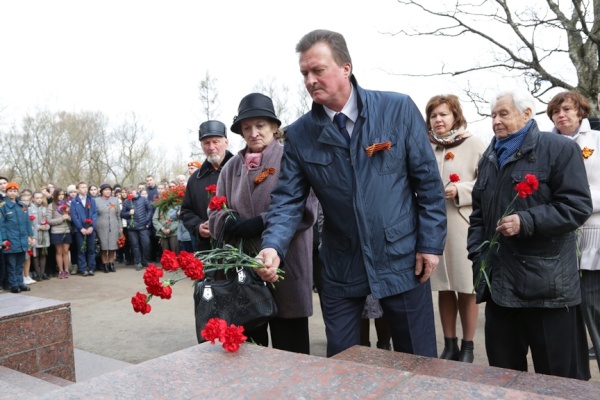 В Парке Победы прошла торжественно-траурная церемония