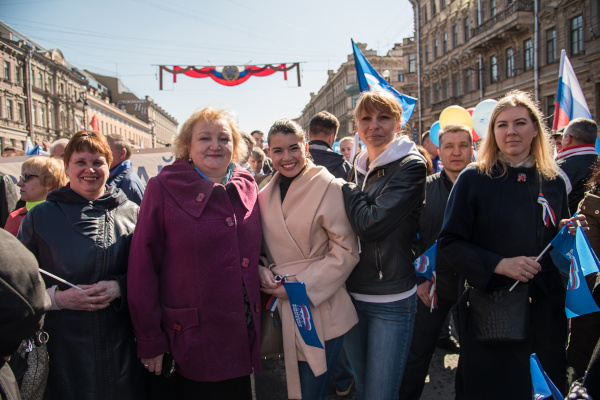 Кронштадтский район принял участие в Первомайской демонстрации на Невском проспекте
