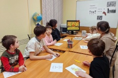 Для детей из социальной гостиницы Центрального района прошло занятие «Героям Отечества честь и хвала!»