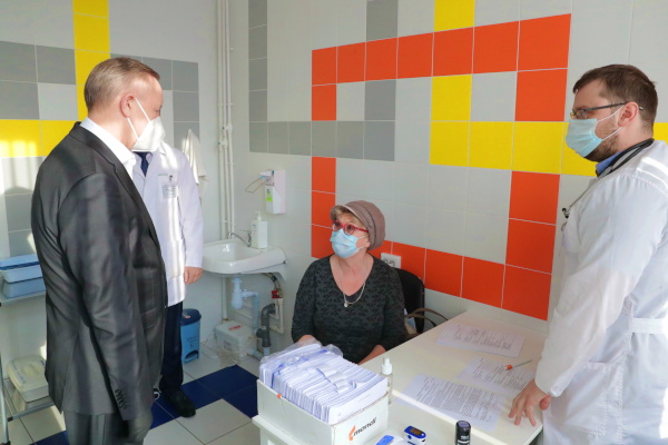 Посещение пункта вакцинации на Стрельбищенской улице