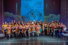 На сцене Кронштадтского Дворца молодежи состоялся 27-ой отчётный концерт «Легенда» ансамбля танца «Ритм и Мы»