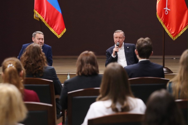 Александр Беглов и Александр Бельский встретились с членами Студенческого совета Санкт‑Петербурга