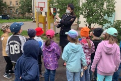 Будьте готовы к внезапному появлению детей на дорогах