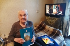 Администрация Калининского района поздравила с днем рождения участника Великой Отечественной войны Михаила Николаевича Вавилова