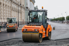 На Петроградской набережной обновят дорогу к знаменитому крейсеру "Аврора"