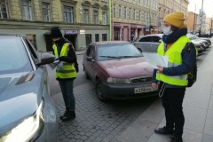 Платная парковка на улице Рубинштейна начала работу