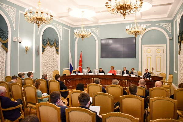 В Смольном состоялось заседание комиссии по предварительному рассмотрению кандидатов в члены Общественной палаты города при Губернаторе Санкт‑Петербурга