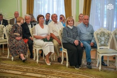 В Петроградском районе прошло чествование юбиляров супружеской жизни: 14 пар получили медали «За любовь и верность»