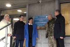 В Мариуполе открылись две поликлиники, построенные петербуржцами