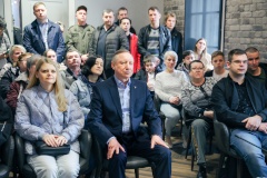 Александр Беглов поздравил участников СВО с наступающим Днем Победы