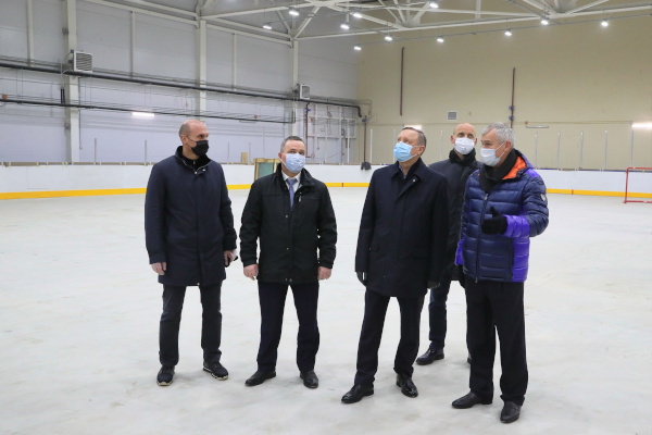 Строительство крытого катка с искусственным льдом на улице Маршала Новикова