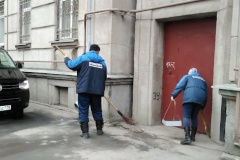 Уборка района продолжается