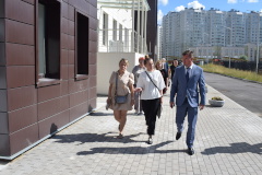 Алексей Гульчук проинспектировал готовящиеся к открытию поликлиники на Союзном проспекте