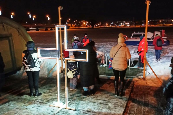 С начала Крещенских купаний происшествий в местах омовений не зафиксировано