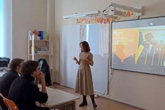 Школы Калининского района принимают участие во Всероссийской просветительской акции Российского общества «Знание» - «Поделись своим Знанием»
