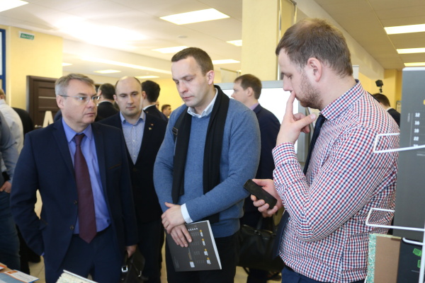 Комитет по строительству представил разработки российских компаний на выставке «От импортозамещения к инновациям и экономике знаний"