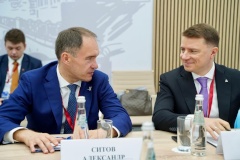 Александр Ситов принял участие в дискуссионной сессии «Внедрение отечественных роботов в производственные процессы как фактор снижения кадрового дефицита в экономике»