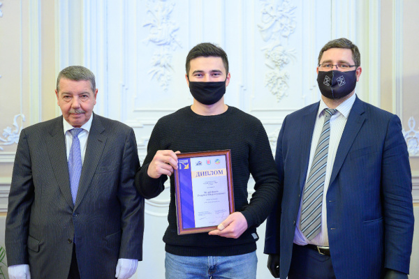 В Петербурге выбрали лучшего сварщика