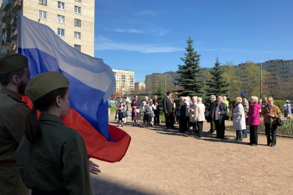 Студенты Фрунзенского района приняли участие в организации памятных акций ко Дню Победы