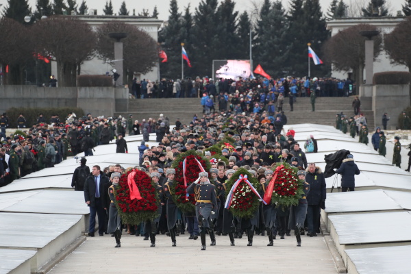 Торжественно-траурная церемония в честь 76-й годовщины полного освобождения Ленинграда от фашистской блокады