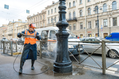 Светотехническое оборудование города приведено в порядок после зимы