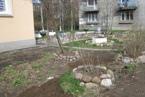 Фотоотчет о ходе выполнения работ в период весеннего месячника по благоустройству по Кронштадтскому району Санкт‑Петербурга   по состоянию на 25 апреля 2016 г.