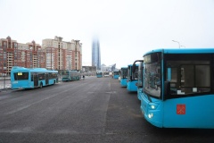 Новая автобусная площадка на Школьной улице разгрузит улицы и дороги Приморского района