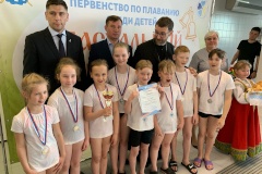 В Невском районе прошло первенство по плаванию «Пасхальный Перезвон»