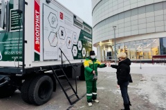 Более 17 тонн опасных отходов поступило в экопункты от петербуржцев