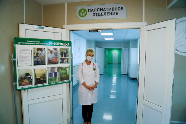 Объезд Колпинского района. В детской больнице №22 г. Колпино открыто после ремонта отделение анестезиологии-реанимации