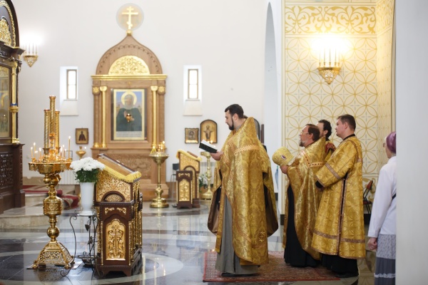 Праздничный молебен ко Дню строителя