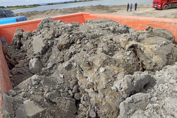 Суд обязал ликвидировать незаконную свалку отходов в Угольной гавани