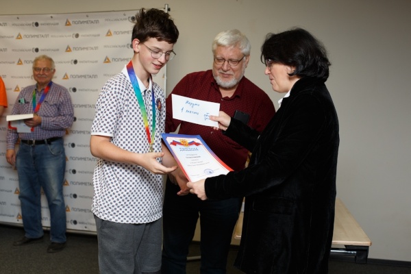 Школьник из Петроградского района стал обладателем Кубка Санкт‑Петербурга по игре го