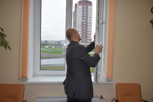 В центре «Альмус» прошел субботник, в рамках осеннего месячника
