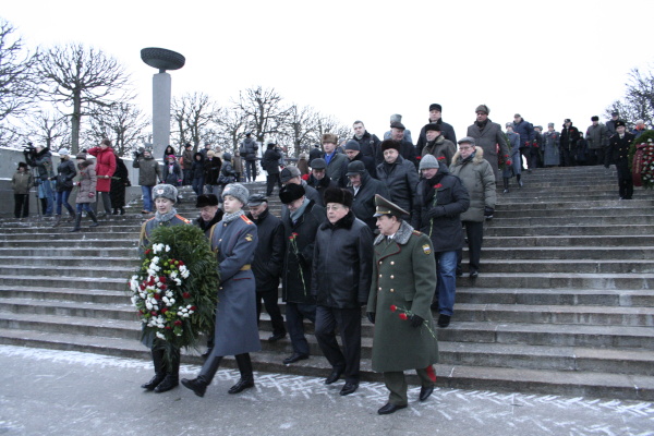 Траурная церемония на Пискаревском мемориальном кладбище 27.01.2013.