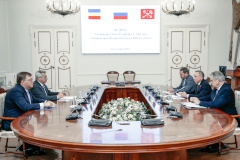 Петербург и Ростовская область будут укреплять взаимодействие в наукоемких отраслях экономики и культуры