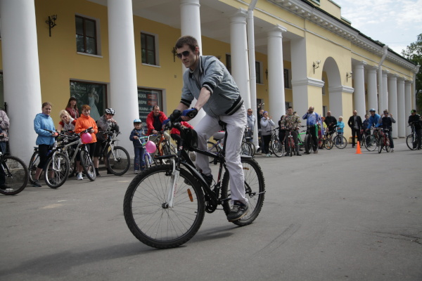 В Кронштадте впервые прошел велопарад