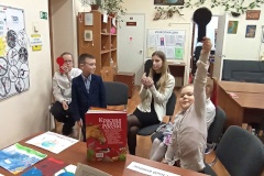 В Центр социальной помощи семье и детям "АИСТ" Пушкинского района поговорили о нашей Земле с целью объединения всех людей планеты в деле защиты окружающей среды.