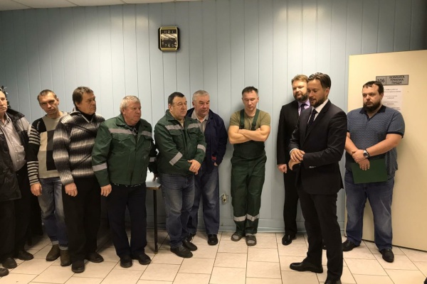 Денис Беляев поздравил коллектив полигона «Красный Бор» с 50-летием