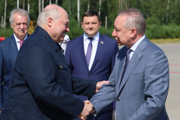 Встреча Президента Республики Беларусь Александра Лукашенко, прибывшего в Санкт‑Петербург