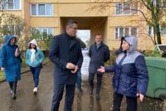 Первый замглавы администрации Курортного района проверил, как проходит уборка района