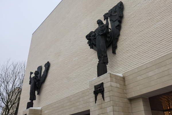 Губернатор Александр Беглов посетил Охтинский центр эстетического воспитания