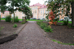 Определён подрядчик на проведение очередного этапа реставрации Митрополичьего сада