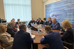 В администрации Калининского района состоялось заседание Общественного совета, на котором подвели итоги пяти лет его деятельности