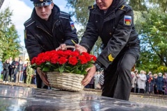 В Кронштадте почтили память моряков-балтийцев — участников Петергофского и Стрельнинского десантов