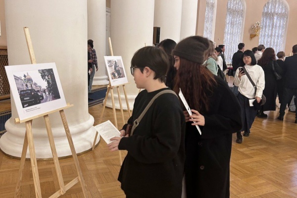 «Петербург - в мире, мир - в Петербурге…»