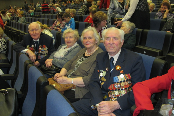В БКЗ «Октябрьский» состоялся районный праздник, посвященный Дню Победы