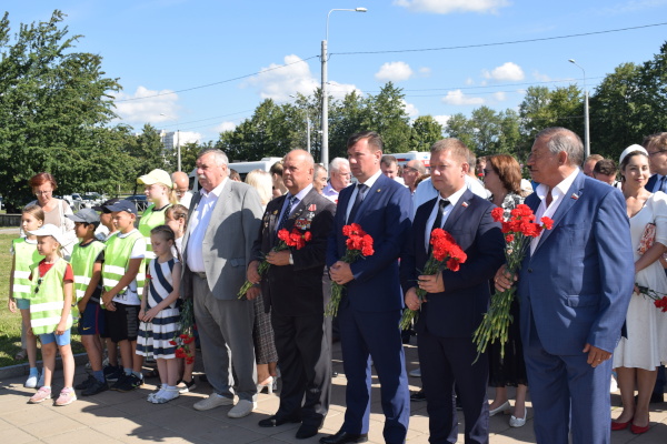 День окончания Ленинградской битвы. Невское воинское кладбище 09.08.2023